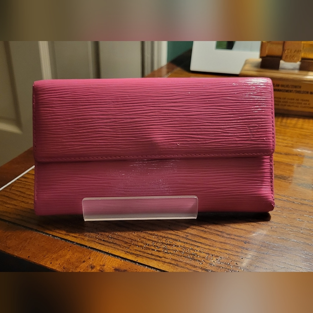 Louis Vuitton Pink Wallet